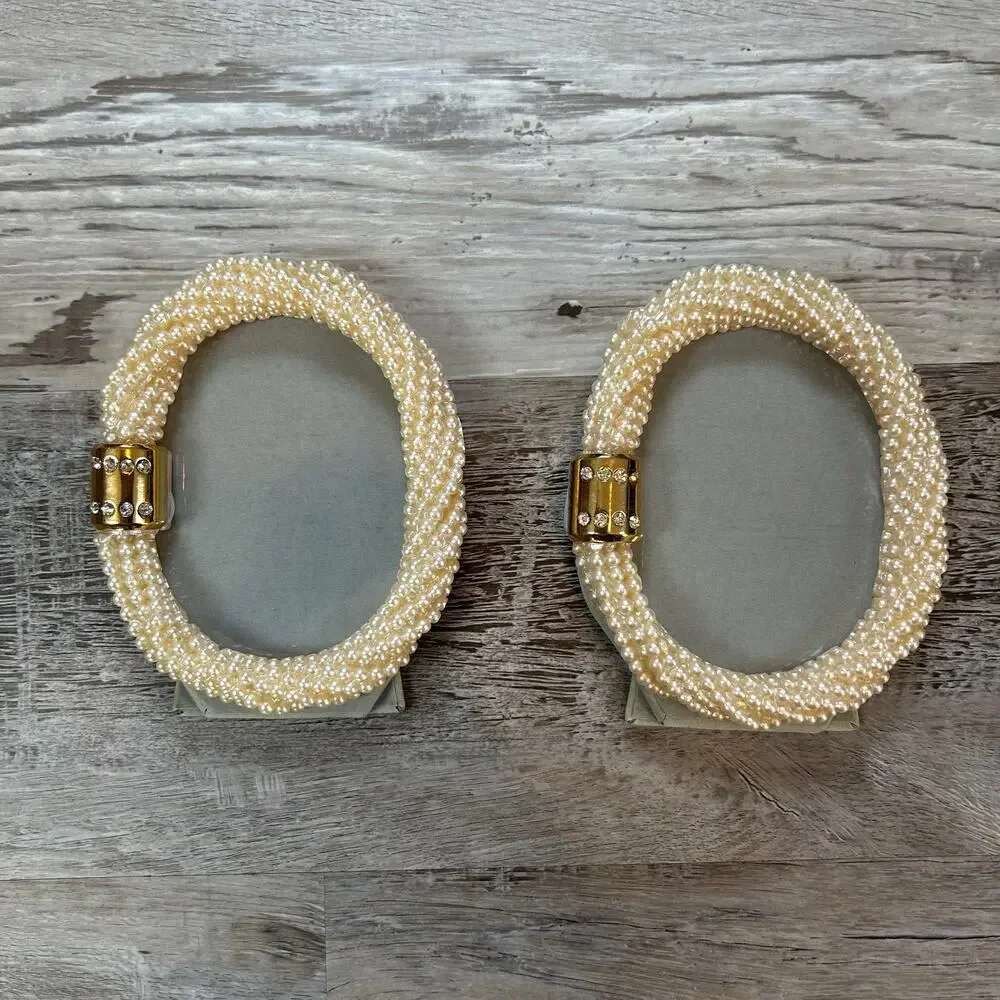 CAR Bomboniere Faux Pearl Bracelet Italy 24kt Gold Clasp Gift Decor